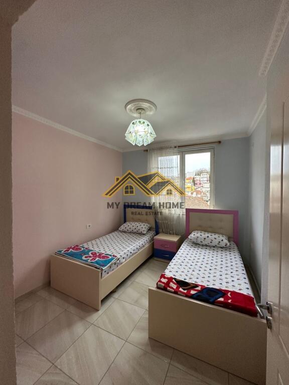 JEPET ME QERA APARTAMENTI 2+1 DURRES