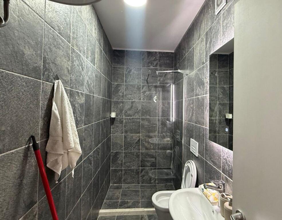 Affitto, Appartamento 2+1+2+Veranda, Via Dibra, Tirana