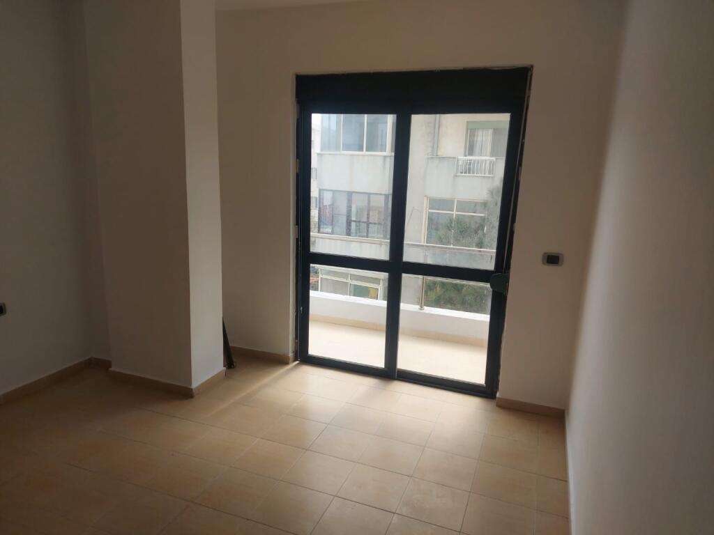 Shes 2 Apartamente ne Plazh Hekurudha