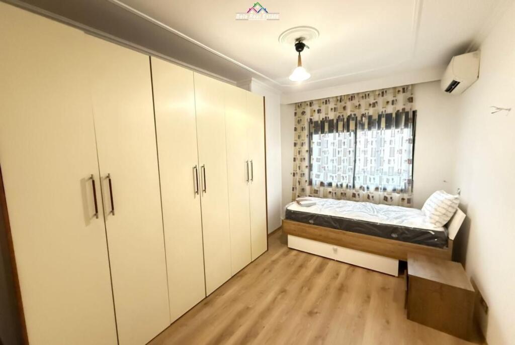 Apartament Me Qera 2+1+2 Tek Shallvaret (ID B2201712) Tirane