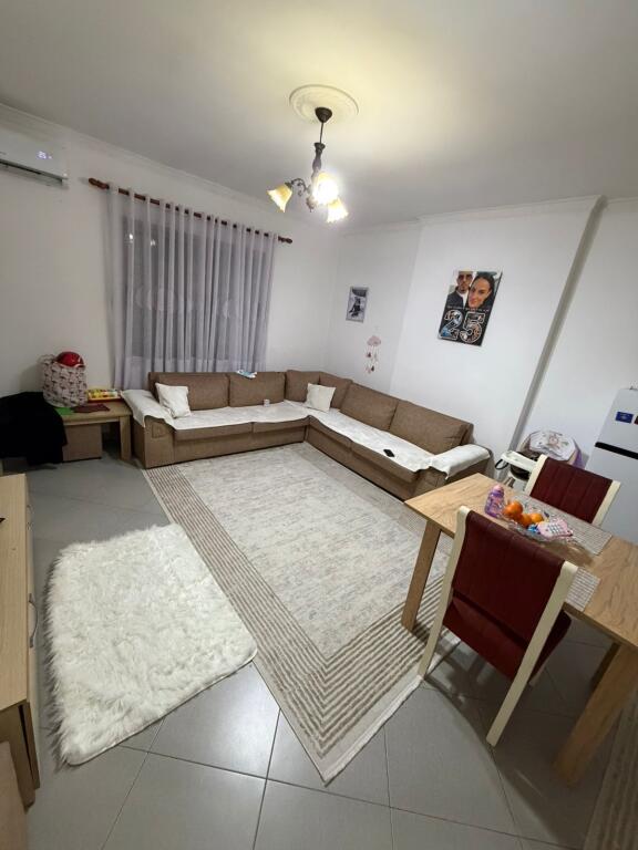 Astir,jepet me qira apartament 1+1! 40.000 Leke