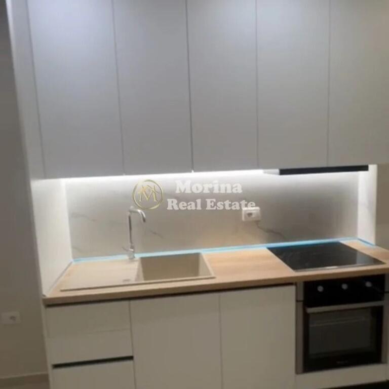 Qera | Garsoniere | Rruga 5 Maji| 300 €/muaj