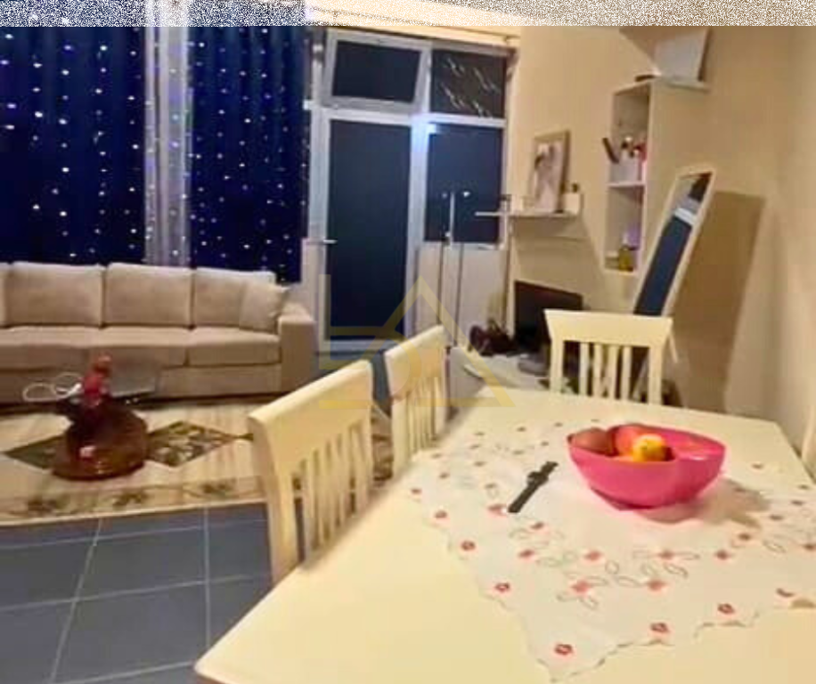 SHITET DUPLEX – LIQENI I THATË, TIRANË