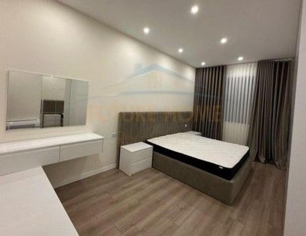 Shitet, Apartament 2+1+2+Garazh, Selitë (Shumë pranë Rezidencës Euro 3D)
