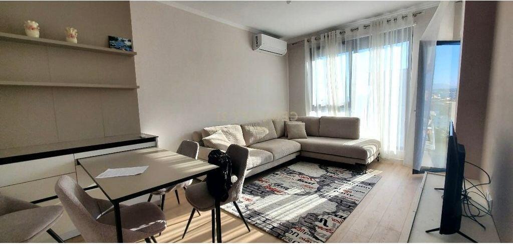 Jepet me qira apartament 2+1 në kompleksin Erli – 750 € / muaj