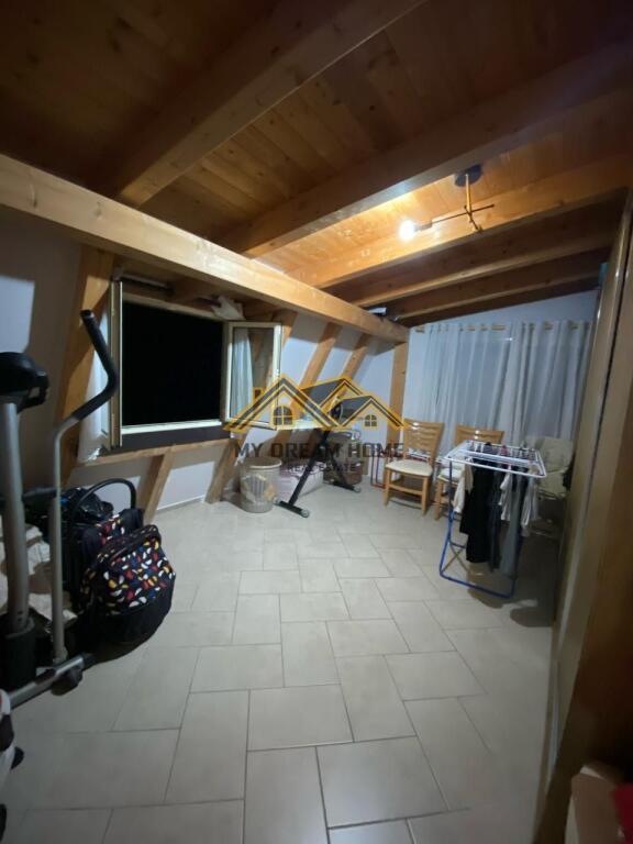 SHITET APARTAMENT 2+1 PRAN SHKOLLES ITALIANE DURRES!