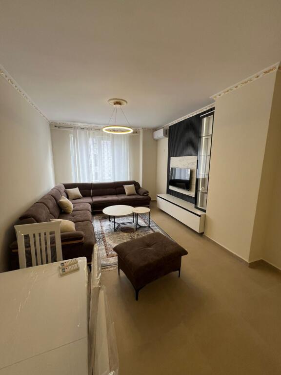 Apartament me qera 3+1+ballkon