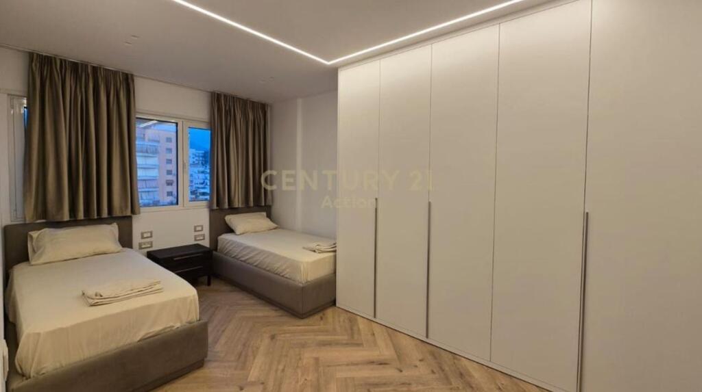 2+1+2 with Parking – Furnished Apartment for Rent in Tirana