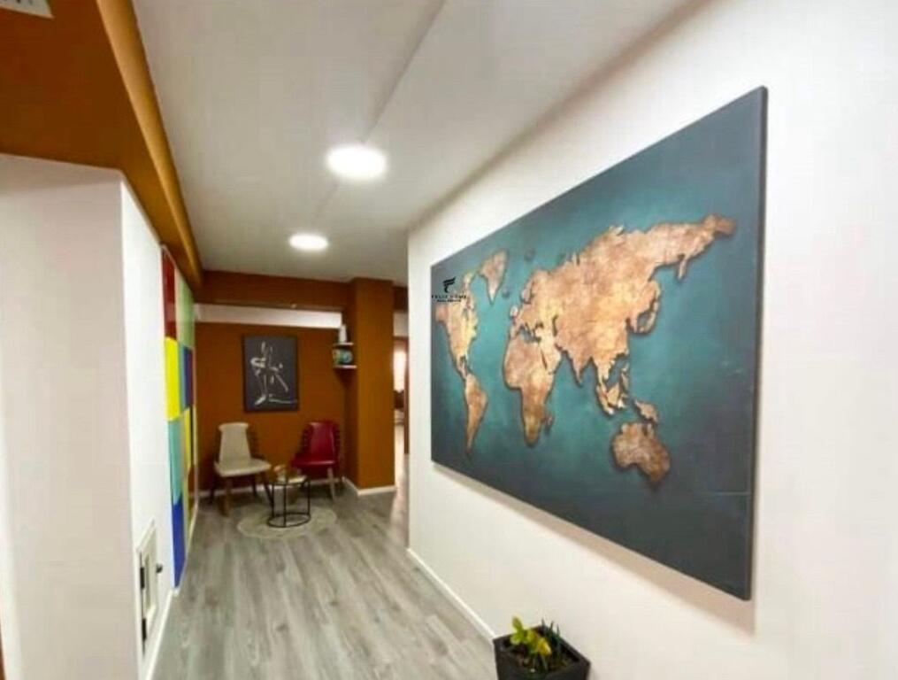 OFFICE FOR RENT 200 M2 BLOCK 3,500 EURO