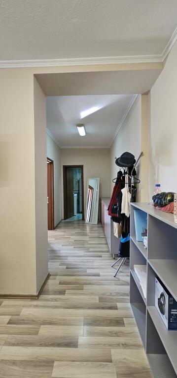 Jepet me qira penthhouse , Bllok