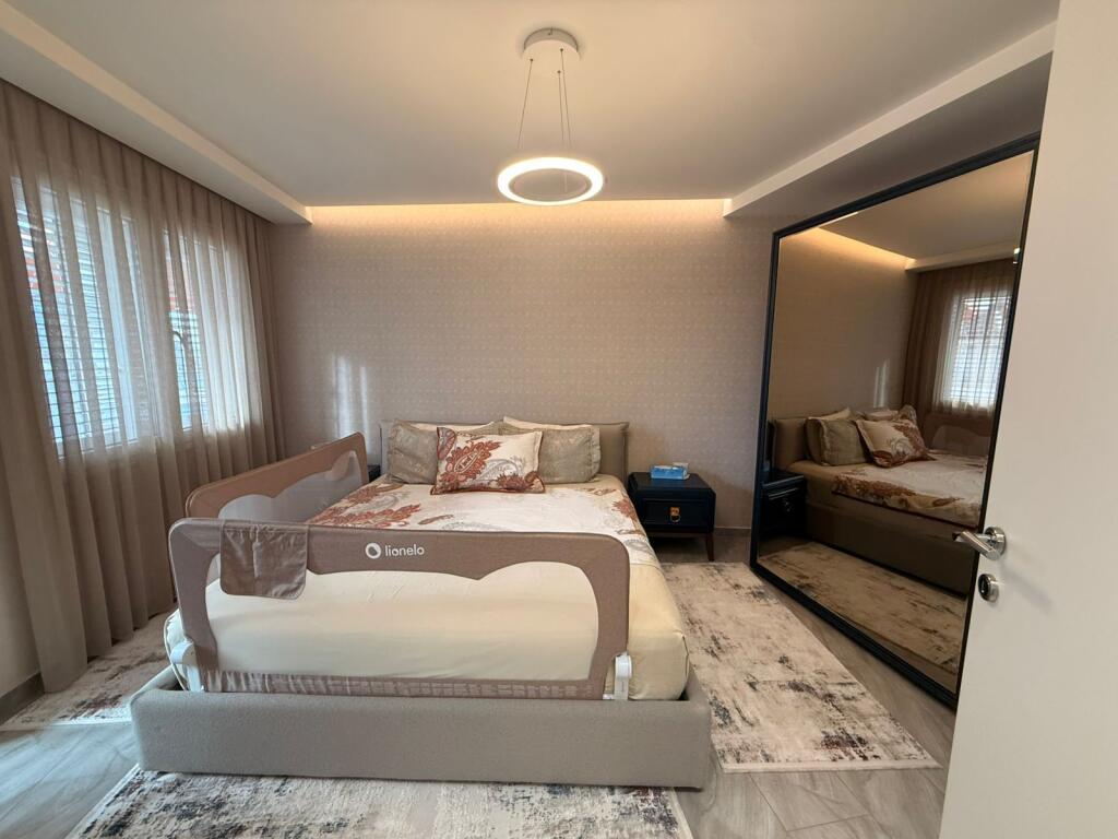 Apartament 2+1 ne shitje ne Myslym Shyri!
