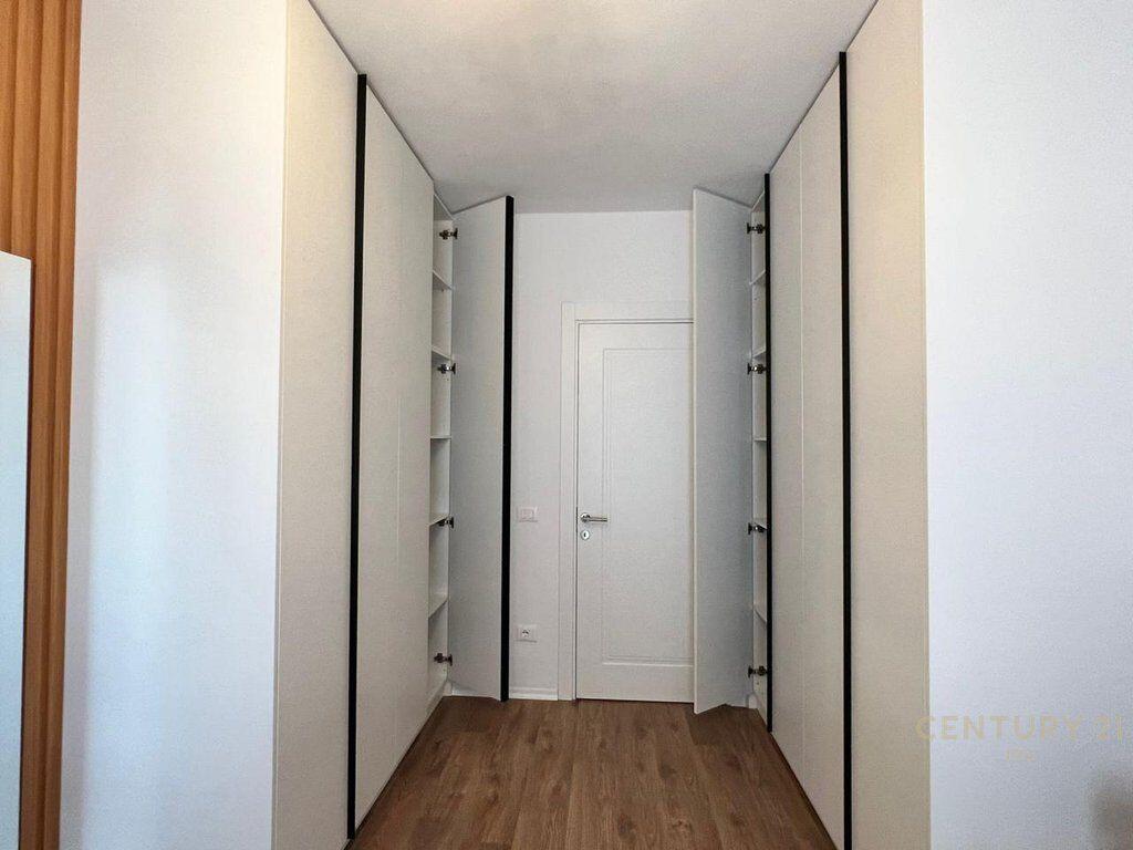 Apartament 1+1dhe post parkimi me qera tek Bulevardi i Ri 700 € /Muaj