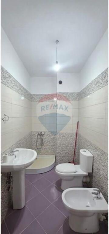 Apartament - Për Shitje - Linzë, Tiranë(ID: 530561005-20)