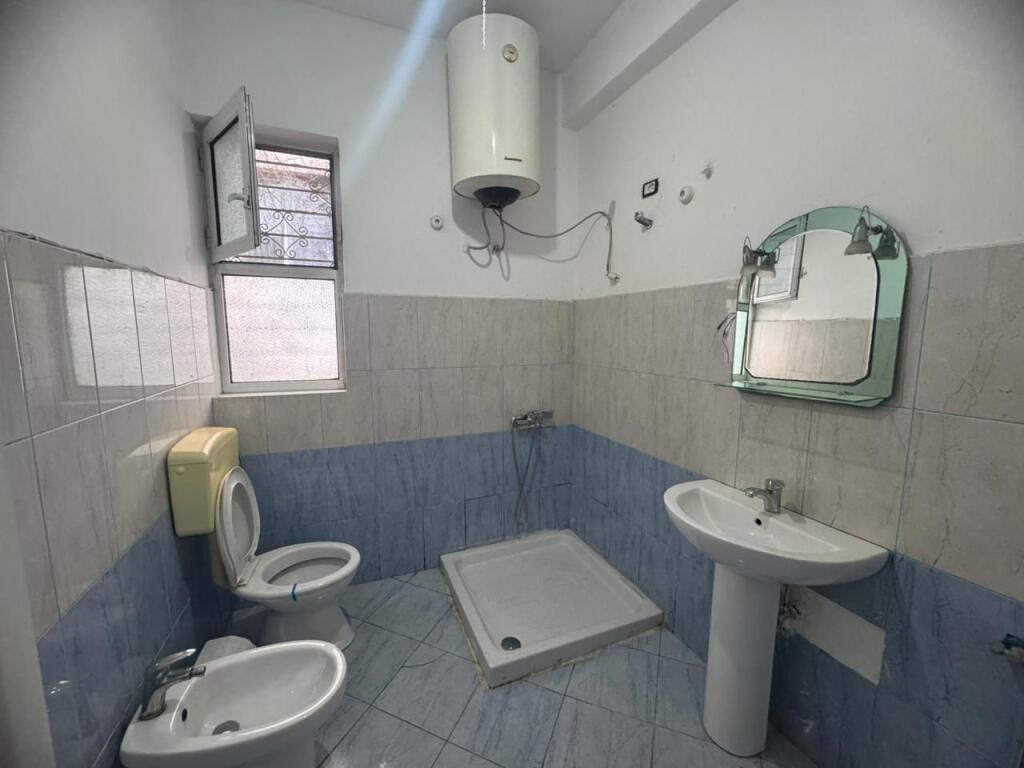 First floor of a private house for rent - Near the “1 Qershori” school!!