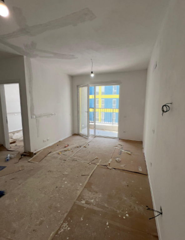 🏡 Shitet Apartament 1+1 – Univers City