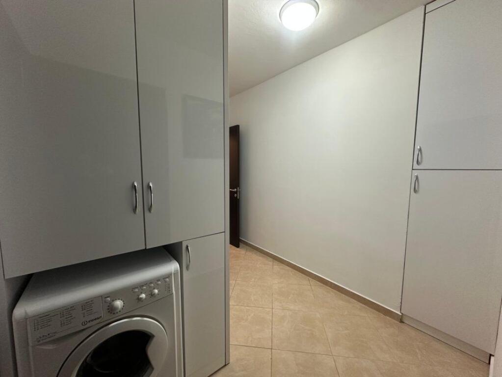🏢Rruga Jordan Misja,Kompleksi “Gener 2”,jepet me qera apartament,2+1+2,i sapo mobiluar. 80,000Leke