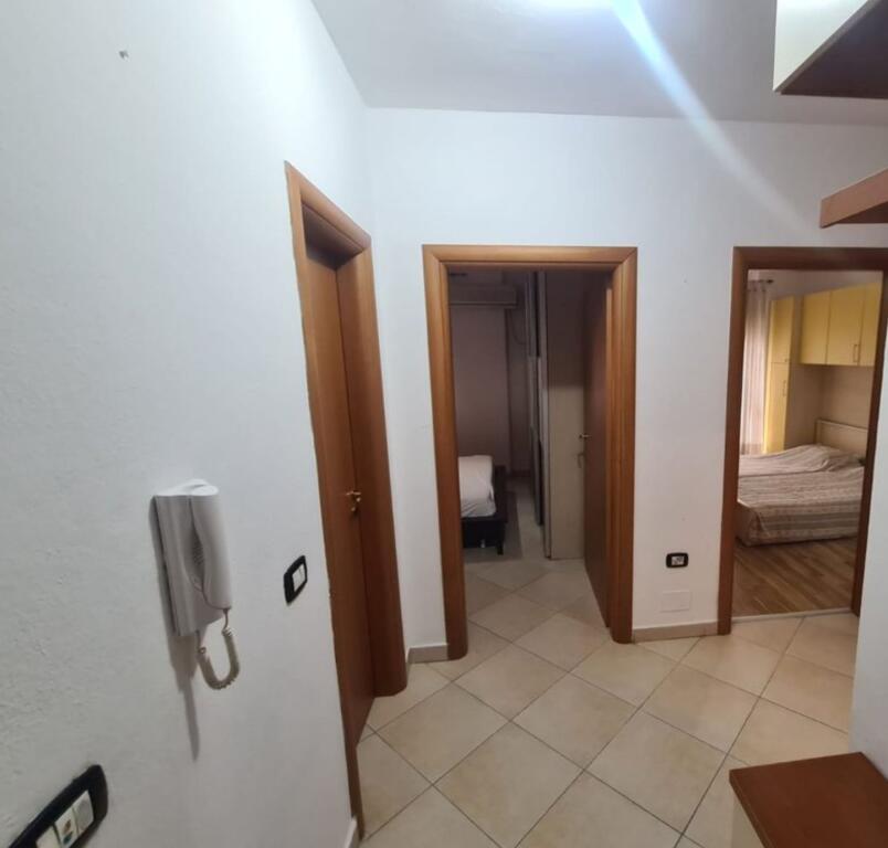 ✨ In Affitto – Appartamento 2+1+2 con Pianta Aperta a 21 Dhjetori