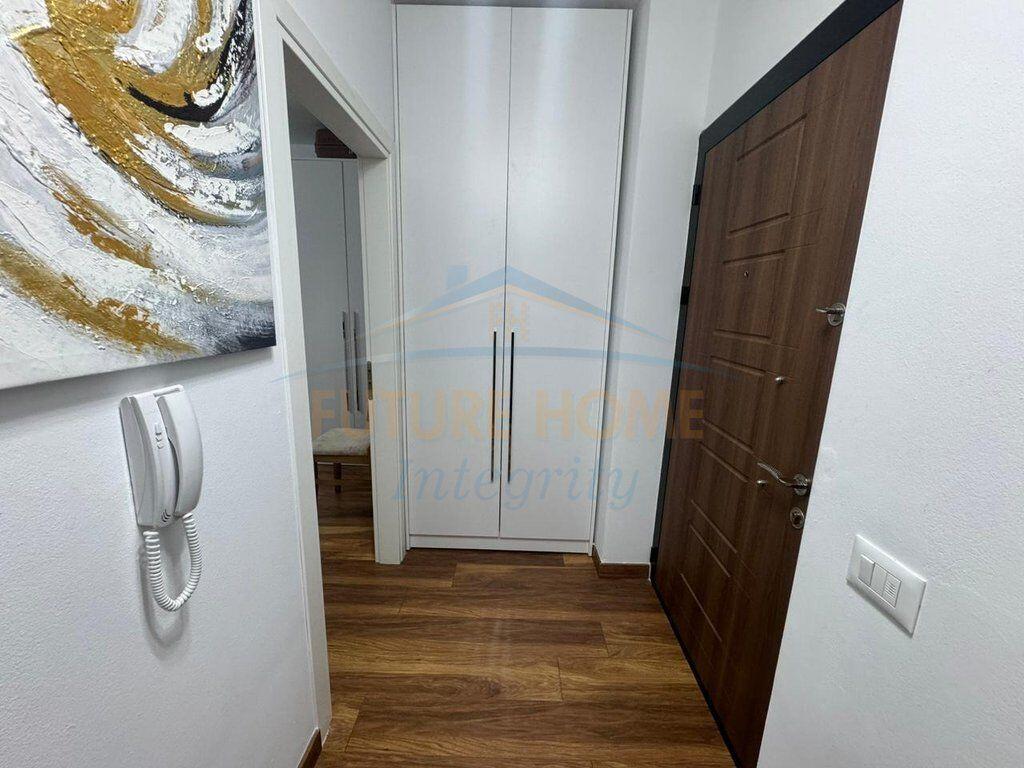 Shitet, Apartament 1+1+Verande, Rruga e Dibres, Tirane