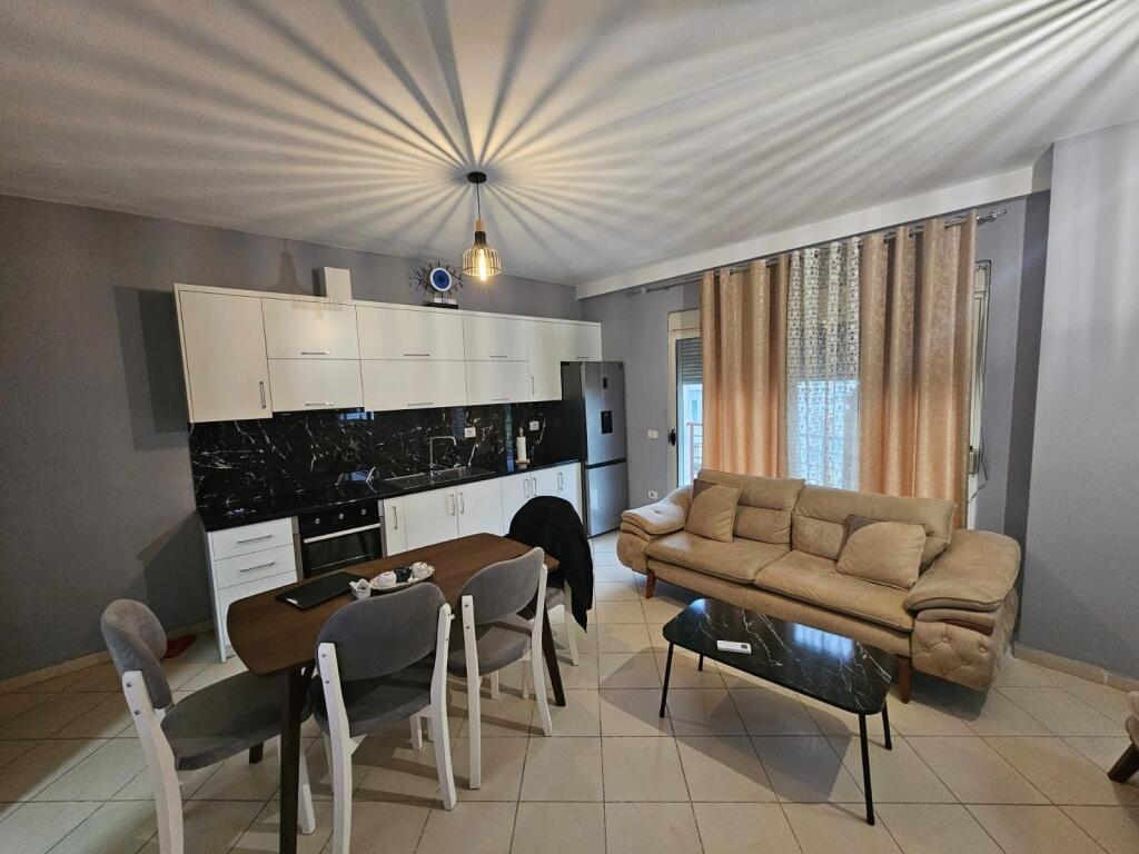 Apartament me qera 1+1 tek Kodra e Diellit (ID B2101456) Tirane