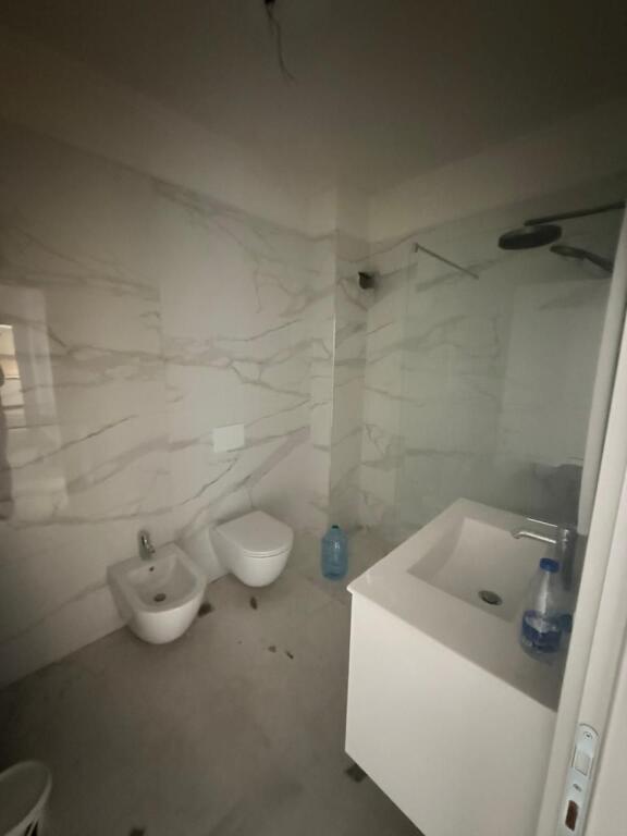 APARTAMENT 2+1 per shitje tek Univers city  !! Gati per banim