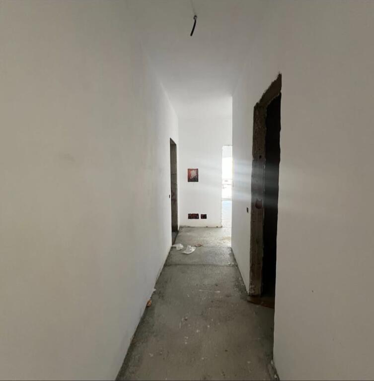 SHITET APARTAMENT 2+1+2 – KOMUNA E PARISIT | PRANË KIKA 2