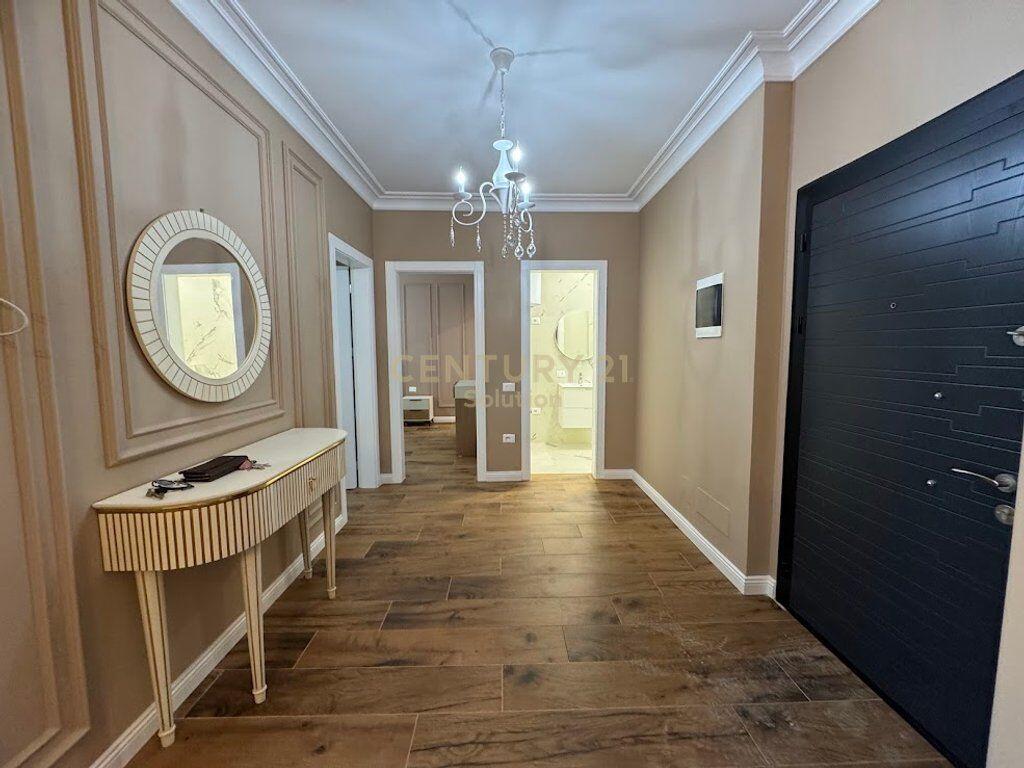 Apartament 2+1+Post Parkimi me qira tek Liqeni i Thate