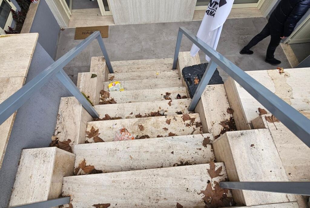 A Vasil Shanto Viene Affittato Locale Commerciale Perfetto Per Attività Estetica!