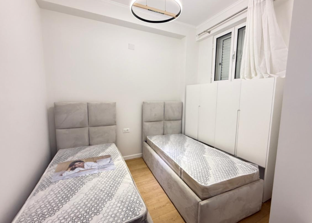 🏡 Apartment 2+1 with Veranda for Rent – Dry Lake