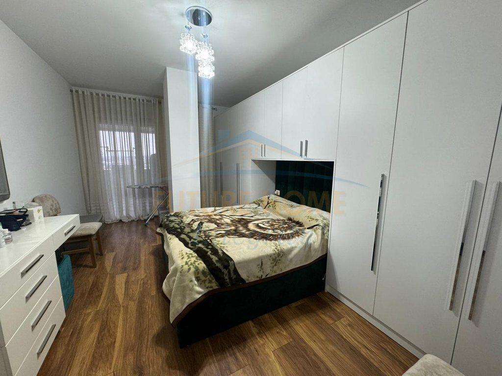 Shitet, Apartament 1+1+Verande, Rruga e Dibres, Tirane