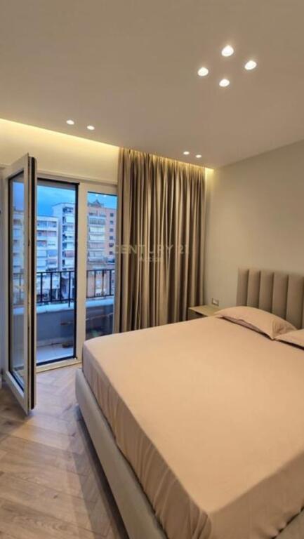 2+1+2 with Parking – Furnished Apartment for Rent in Tirana