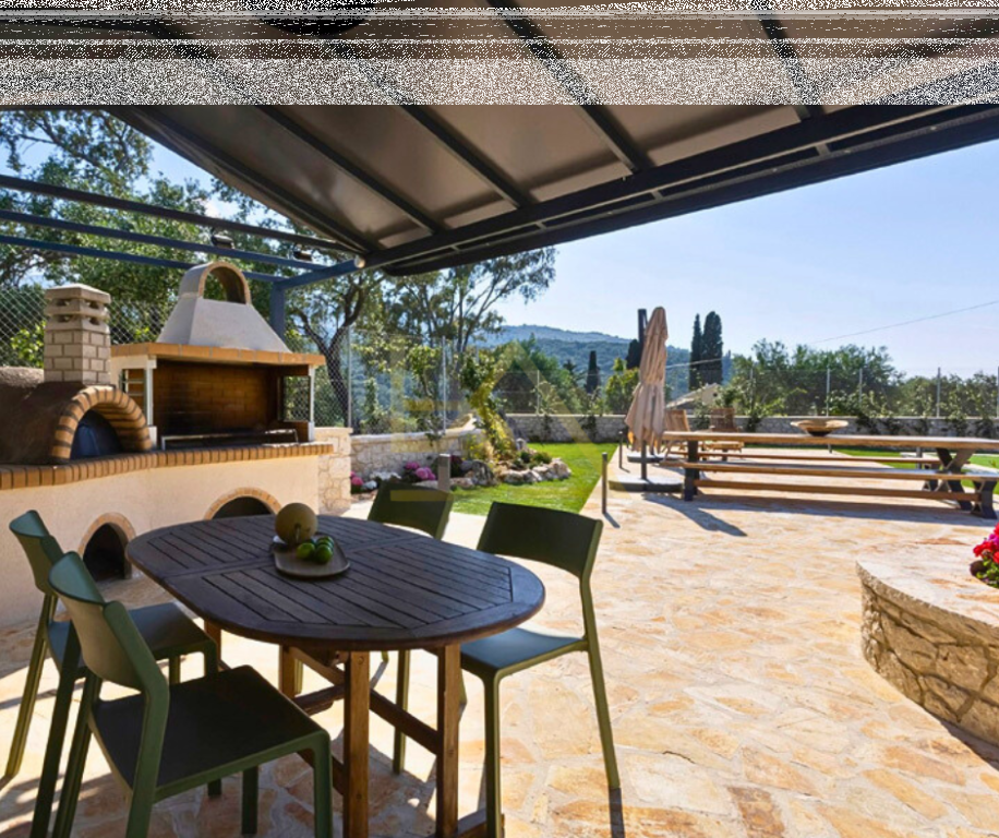 SHITET VILË LUKSOZE – KASSIOPI, KORFUZ, GREQI