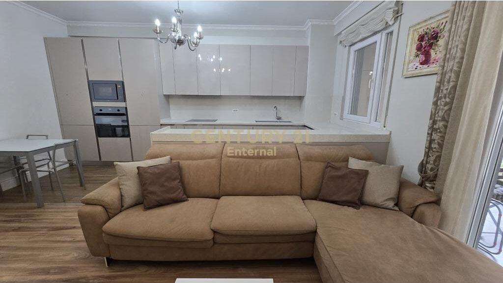 Apartament 2+1+Garazhd me qira tek Kompleksi Dinamo 1,000 € /Muaj