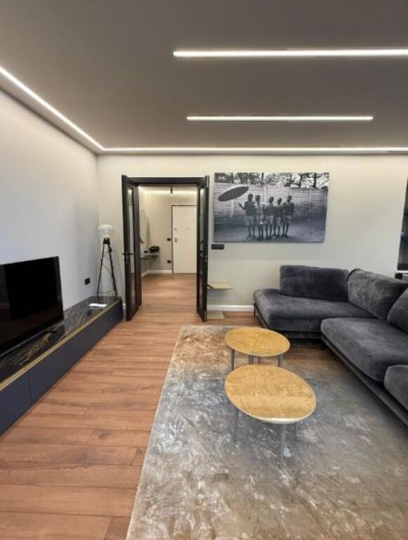 🏡 Shitet apartament 3+1+2 Post Parkimi te Rezidenca Long Hill, Teg