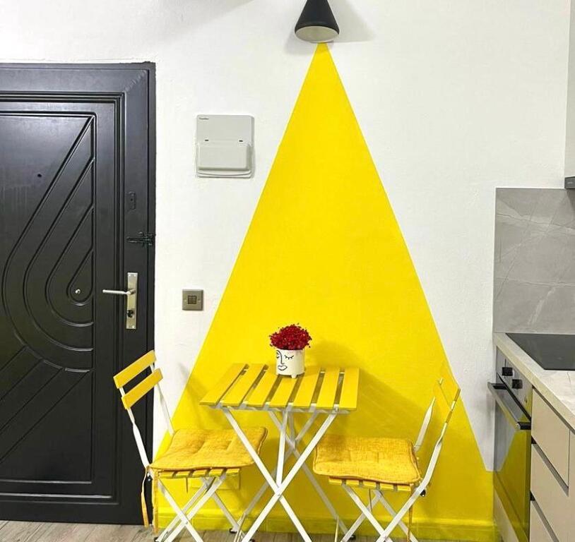 Me Qera : Garsonjere📍Sheshi Wilson (Pasticeri Nefeli ) - 500€ -  Sp.40² - Kt.6 || Totalisht i mobiluar✨️