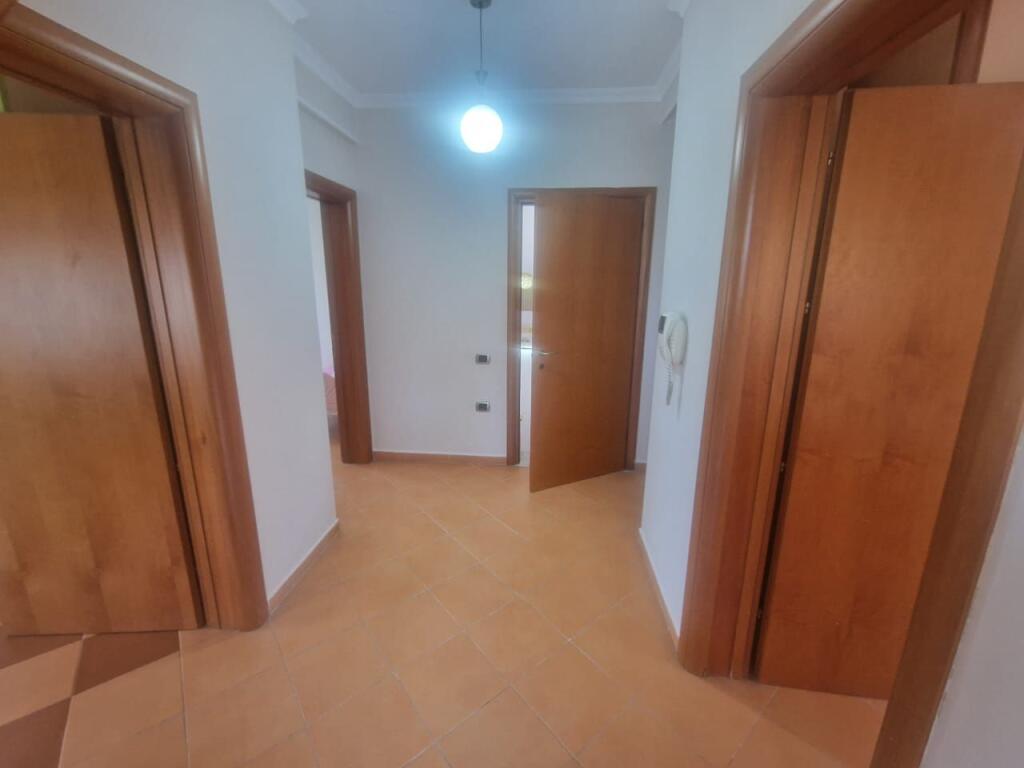 JEPET VILE ME QERA SELITE