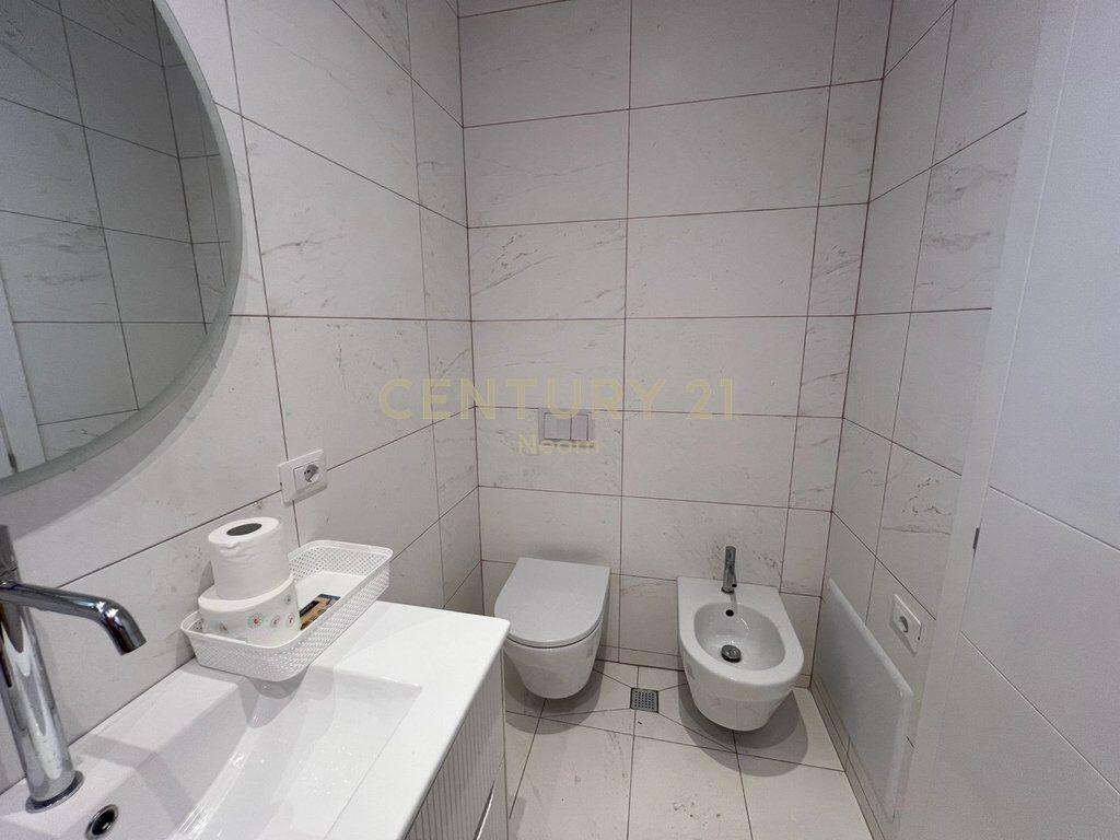 Jepet me qira apartament 1+1 – Komuna e Parisit
