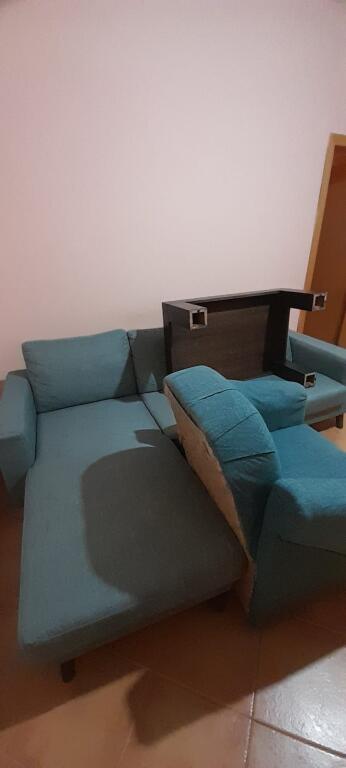 Shtepi 1+1 me qera prapa Asllan Rusi ,Zogu i zi 35,000 lekë