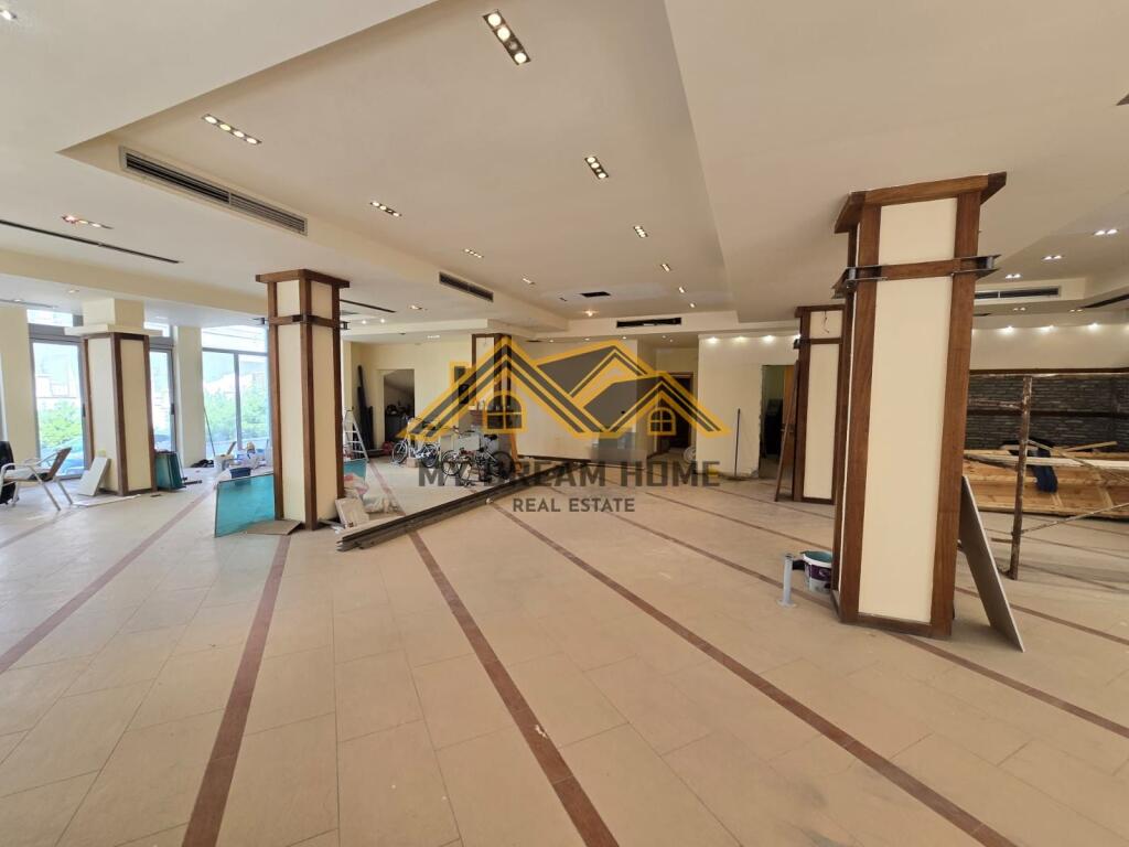 SHITET NJESI BIZNESI , NE PLAZH, PRAN HOTEL PALACE!