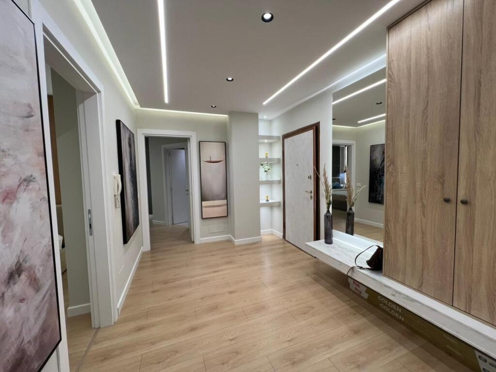 SHITET APARTAMENT 2+1+2 –  ZOGU I ZI !!