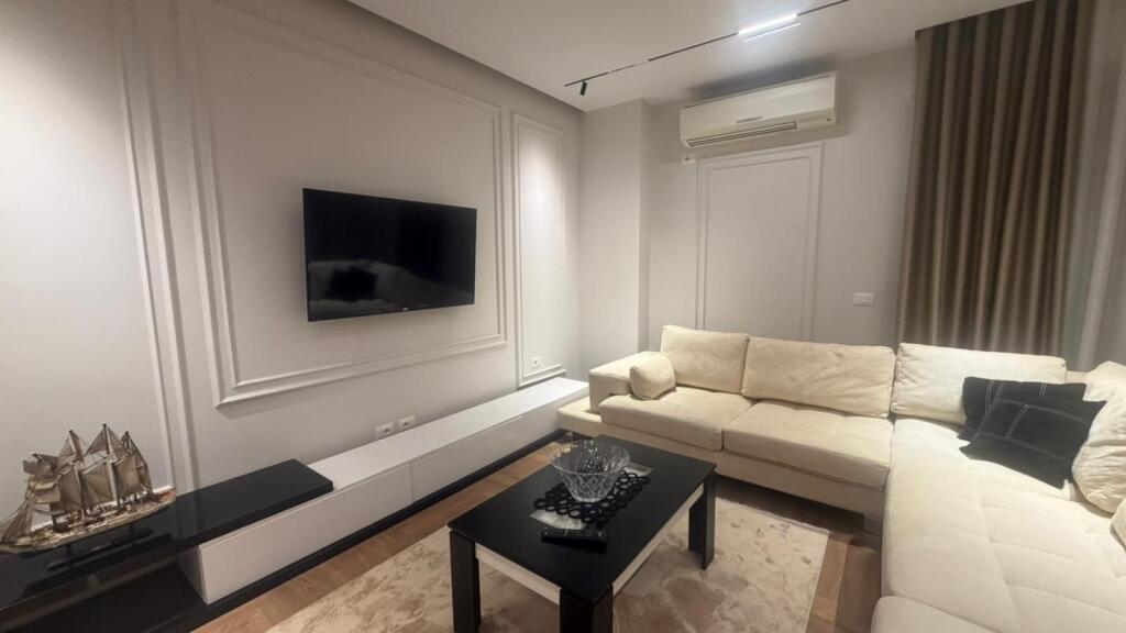 Apartament 2+1 per Qira