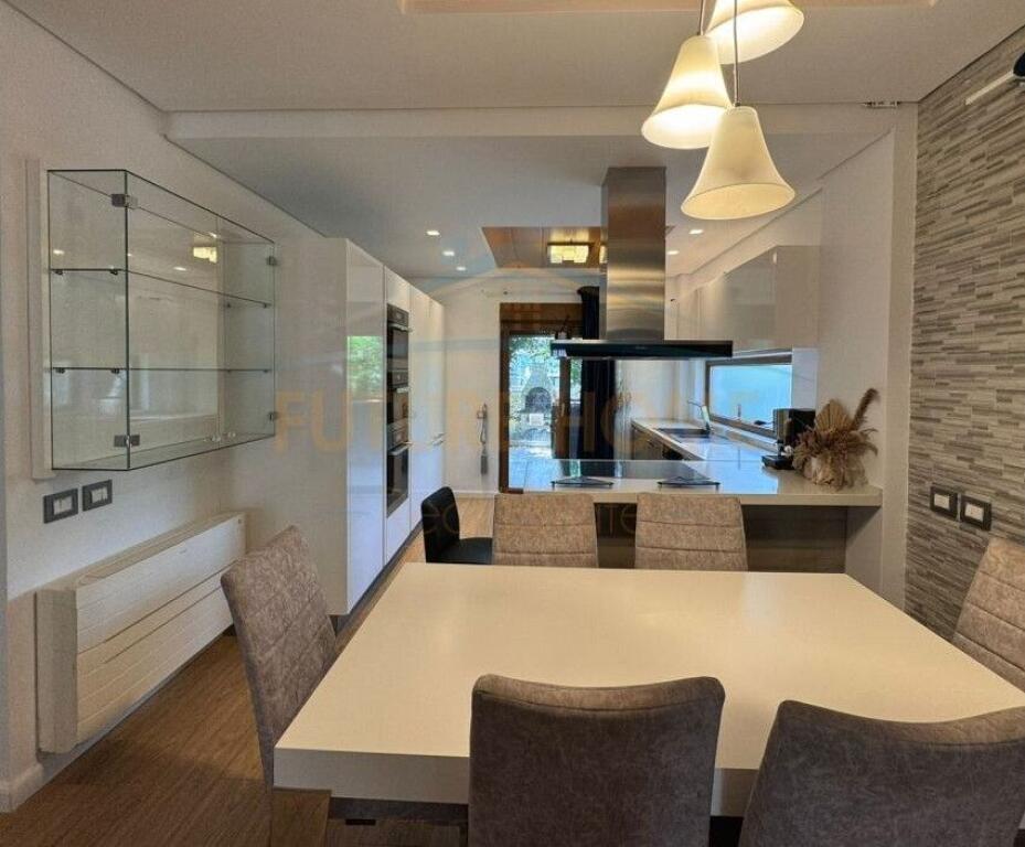 Qira, Vile 3 Katëshe, Teg, Tirane.