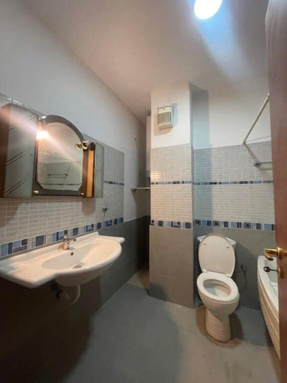 🏠Jepet Me Qira Apartament 2+1+2 tek Komuna e Parisit