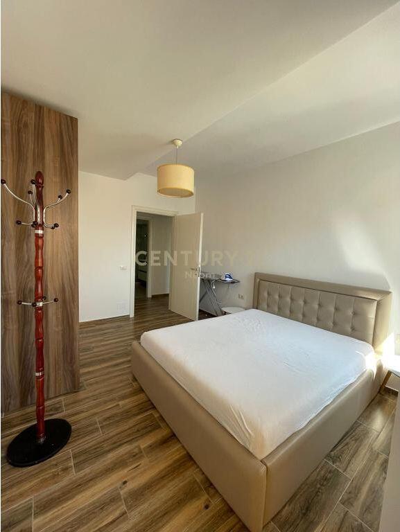 Appartamento 2+1+Posto Auto in Vendita a Kodra e Diellit. 250.000 € /Mese