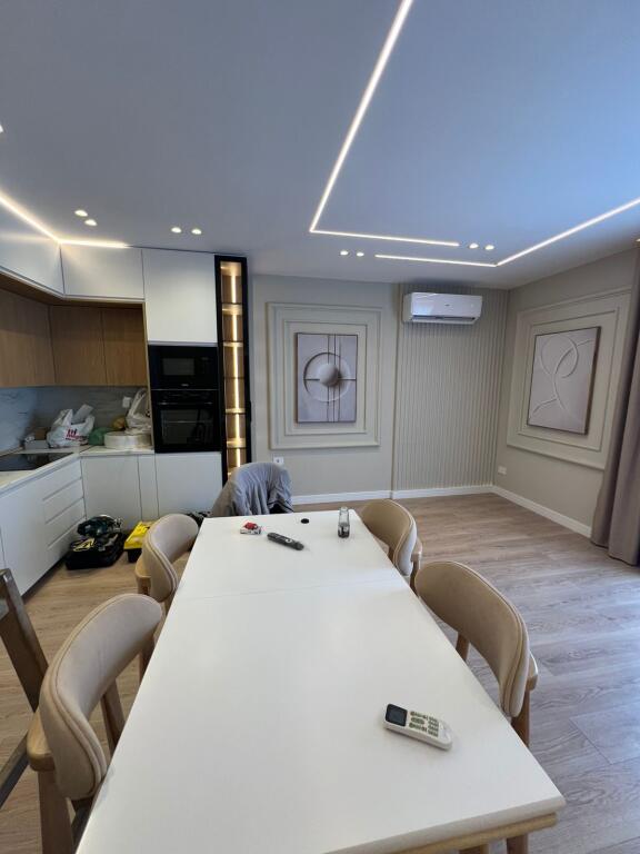 Apartament me qera 1+1