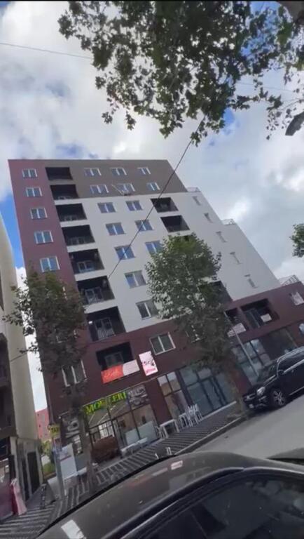 APARTAMENT ME QERA 2+1+BALLKON