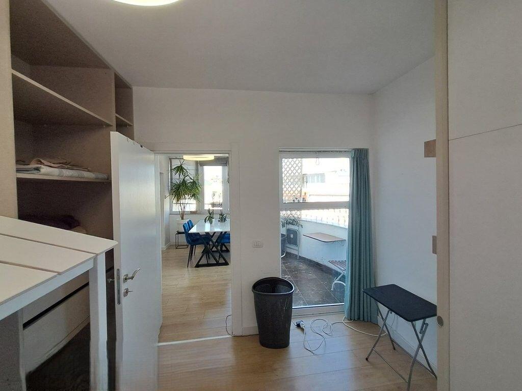 FOR SALE 2+1 at the Paris Commune Bilal Golemi Street 175,000 €