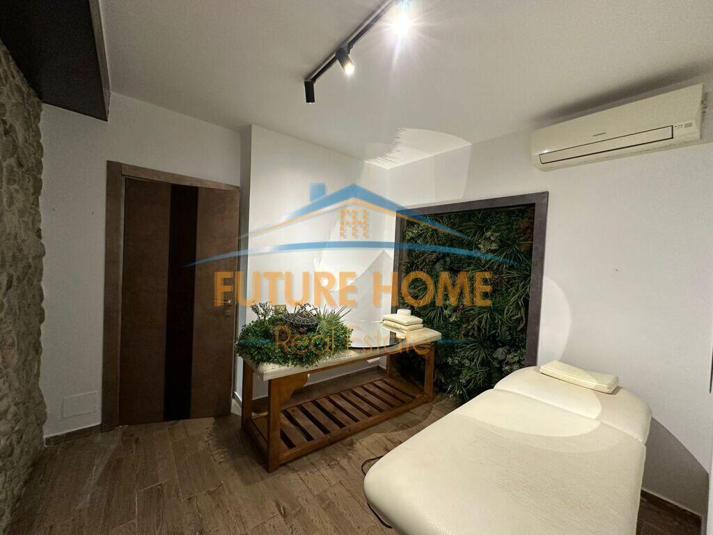 Shitet, Apartament,2+1 Petro Nini