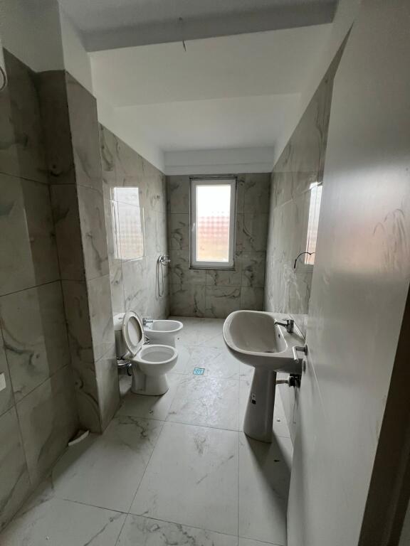 Apartament ne shitje 2+1