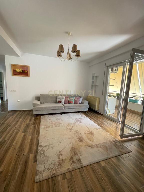 Appartamento 2+1+Posto Auto in Vendita a Kodra e Diellit. 250.000 € /Mese