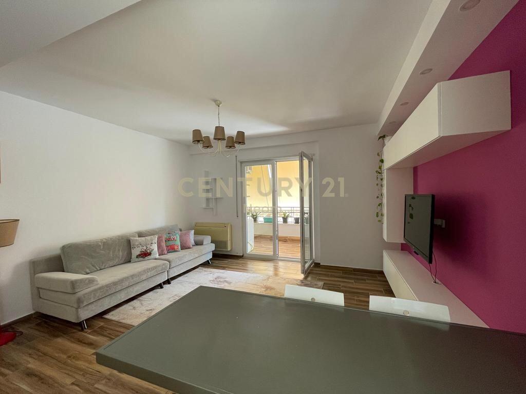 Appartamento 2+1+Posto Auto in Vendita a Kodra e Diellit. 250.000 € /Mese